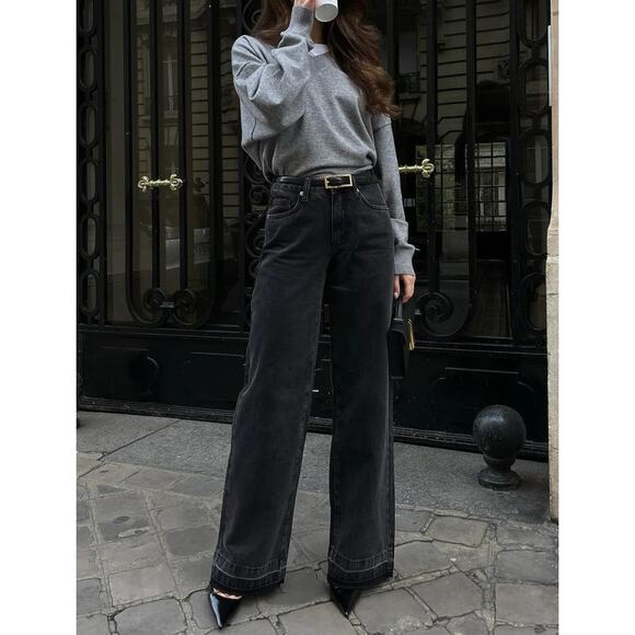 White Fox Boutique - I Don't Need You Mid Rise Wide Leg Jeans in Black Acid Wash - Picture 5 of 5